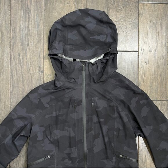 Lululemon Break a Trail Jacket Heritage 365 Camo Deep Coal Multi - Picture 3 of 9